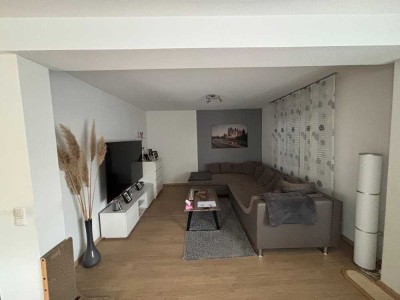 Gepflegte ruhige moderne Erdgeschosswohnung zu vermieten!!