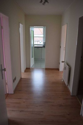 helle 2,5-Zimmer-Wohnung mit Balkon und EBK in Geesthacht