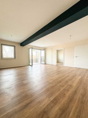 BARRIEREFREI !!! ++HOCHWERTIG SANIERTER NEUBAU++2-ZIMMERWHG + BALKON & STELLPLATZ++