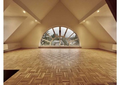 Traumhaftes, hochwertig modernisiertes Dachgeschoss mit Galerie und herrlichem Blick ins Grüne
