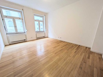 *Großzügige Altbauwohnung mit guter Ausstattung mitten im Stuttgarter Westen*