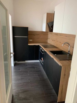 ** 1 Monat Mietfrei **Neu sanierte 2-Zimmer Wohnung mit Terrasse