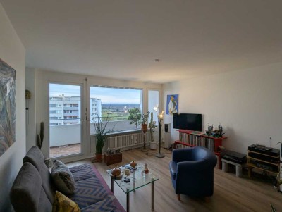 Sanierte 3-Raum-Wohnung mit gehobener Innenausstattung mit Balkon und EBK in Ettlingen