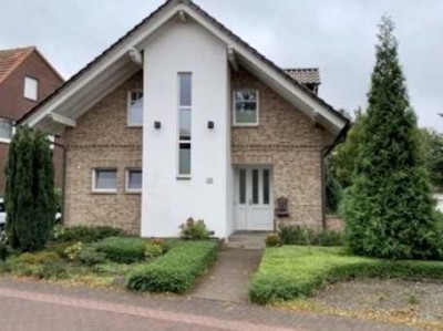 Schickes Einfamilienhaus mit Sauna, Garten und Carport in Schermbeck zu vermieten