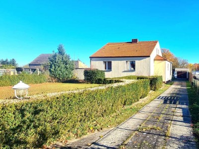 PROVISIONSFREI|Liebevoll gepflegtes Einfamilienhaus mit neuem Bad, Kamin und weitläufiges Grundstück