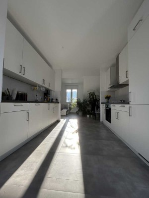 Traumhafte 3,5 Zimmer Wohnung mit Bühne