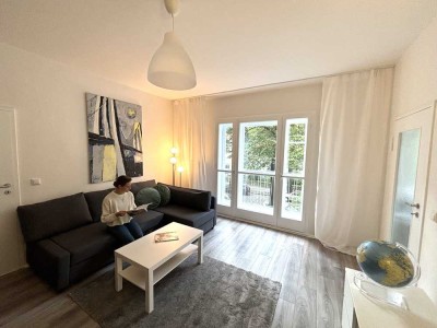 Von Privat, provisionsfrei , neuwertig sanierte 2-Zimmer-Wohnung mit EBK in Berlin Wilmersdorf
