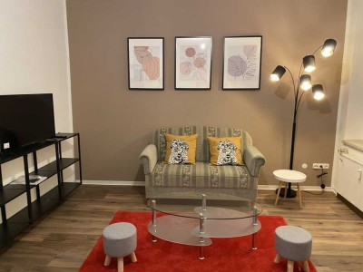 Sanierter Altbau: Stilvoll vollmöblierte 2-Zimmer-Wohnung - keine Provision