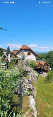 Schönes renoviertes Einfamilienhaus mit traumhaftem Gartenparadies und Carport - Ideal für Familien