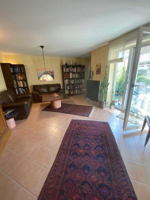 Attraktive 3-Zimmer-Wohnung mit Terrasse, Garten und Garage in Emmendingen