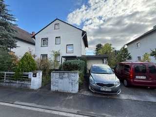 Charmantes Einfamilienhaus in ruhiger Wohnlage mit sehr großen Garten