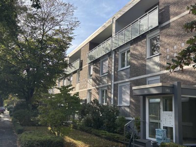 Nähe Kaiserpark: Helle 3-Zimmer Wohnung im 2. OG mit Balkon in Krefeld-Bockum
