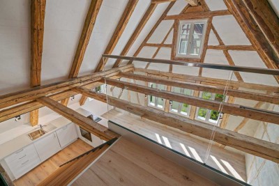 EINZIGARTIGER WOHNTRAUM IN STADTMITTE ZUM SOFORTIGEN EINZIEHEN ODER VERMIETEN