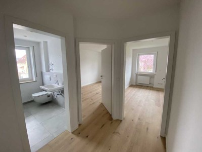 Neuwertige 4-Zimmer Familienwohnung mit Küche, Bad, WC, Balkon *Provisionsfrei*