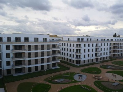 Helle, ruhige 3 Zimmer Penthousewohnung, 83 qm in Waidmannslust- 4 Jahre befristet zu vermieten