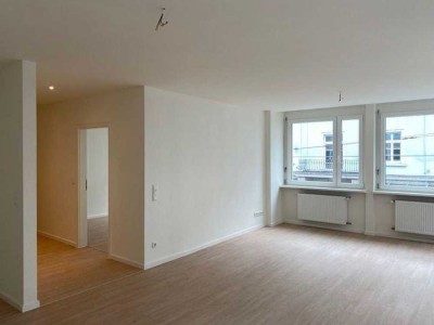 Moderne und helle 2 Zimmerwohnung mit neuer EBK