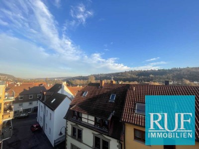 Ein Zuhause, das auf eine Familie wartet - Wohnen über den Dächern von Eutingen.