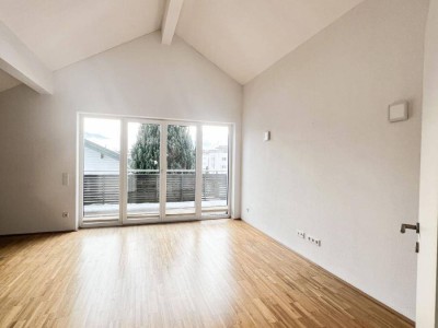 Zur Miete: 3-Zimmer Dachgeschosswohnung in zentraler Ruhelage von Maishofen