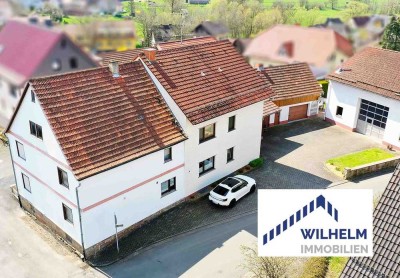 2-Familienhaus mit 3 Garagen, vielseitiger Halle und idyllischem Garten