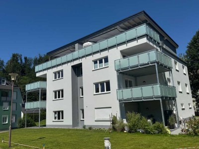 schicke 4 Zi Wohnung in Toplage, KFW 55 Niedrigenergiehaus, großer Balkon, zentrale Lage
