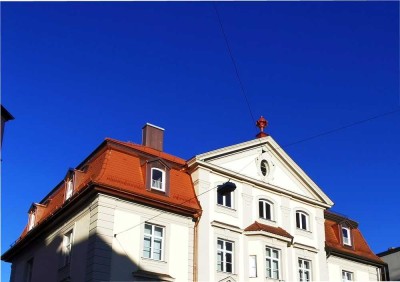 Großzügige 5-Zimmer-Dachgeschosswohnung (ca. 169 m²) – frisch saniert & zentrumsnah!