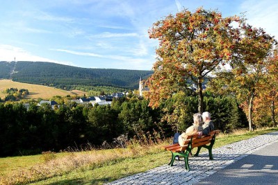 Zweitwohnsitz in bester Lage mit Panoramablick//Erstbezug//Fahrstuhl//Ferienwohnung