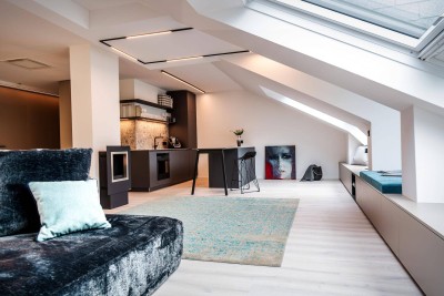 Wohnjuwel am Traunsee – Exklusive Dachgeschosswohnung mit traumhaftem Ausblick