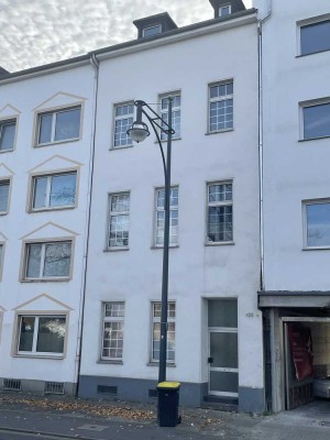 Frischrenovierte, charmante Dachgeschosswohnung in Krefeld