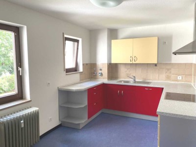 Großzügige 2-Zi.-Wohnung mit großem Balkon
