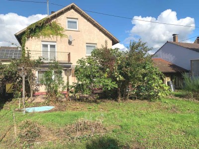 Sofort nutzbares 2-Familienwohnhaus mit Garten