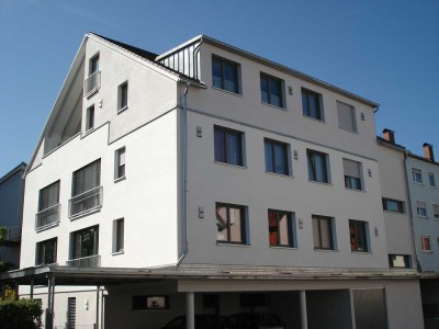 Seenahe und großzügige 4-Zimmer-Terrassenwohnung