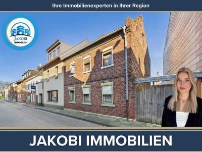 *Provisionsfrei* Einfamilienhaus auf großem Grundstück in Düren-Birkesdorf!