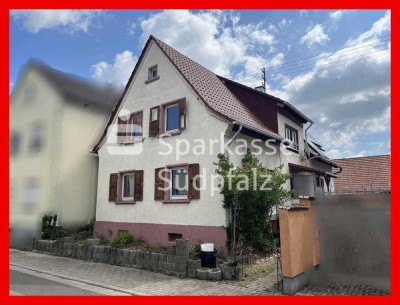 Kleine Doppelhaushälfte mit Potenzial!
