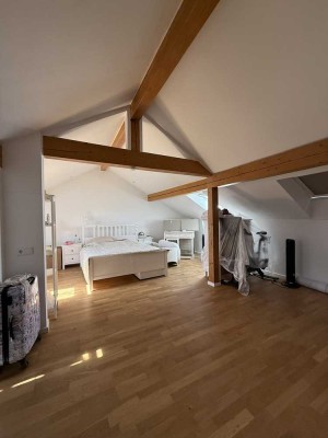 Modernisiertes Reihenhaus mit Bergblick & Westgarten – Familienidyll in Großkarolinenfeld