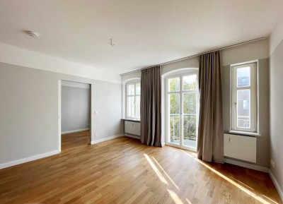 Großzügige Dachgeschoss-Maisonette mit EBK, Parkett, 2 Bädern und Balkon.....
