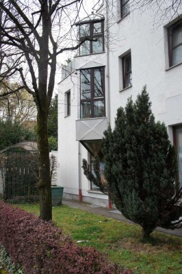 von privat: Gut geschnittene 2,5 Zimmer Wohnung in Nymphenburg, nahe Romanplatz