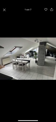 Attraktive 2-Zimmer-Wohnung mit Balkon und Einbauküche in Lollar