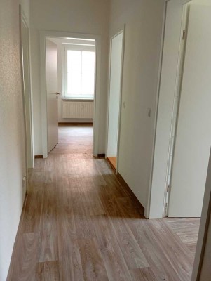 Helle 3-Raum-Wohnung im Erdgeschoss