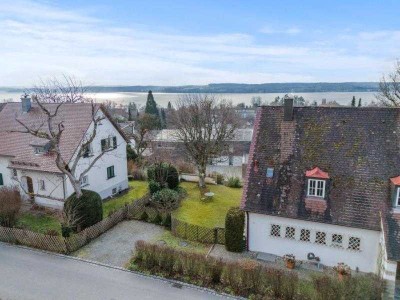 Bezugsfreie, großzügige 3 1/2 Zimmer-Maisonette-Wohnung mit herrlichem Ausblick auf den See!