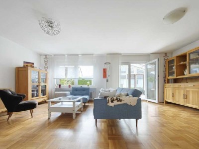 Doppelhaushälfte mit Potenzial – hell, sonnig und naturnah