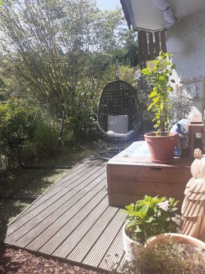 Traumhafter Schönbuchblick - gut geschnittene Zwei-Zimmer-Wohnung mit sonniger Südterrasse/Garten