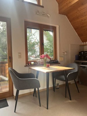 2 Zimmerwohnung über Pferden