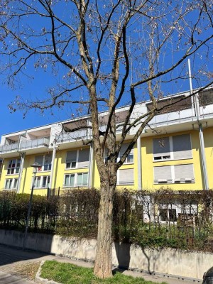 Sonniges, modernes Wohnen auf zwei Ebenen – mit Aufzug und Tiefgaragenstellplatz in Ostfildern