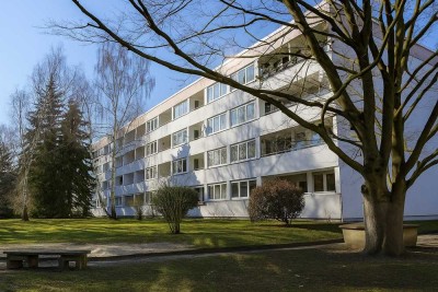 Exklusive, renovierte 1-Zimmer-Wohnung mit Balkon in Offenbach