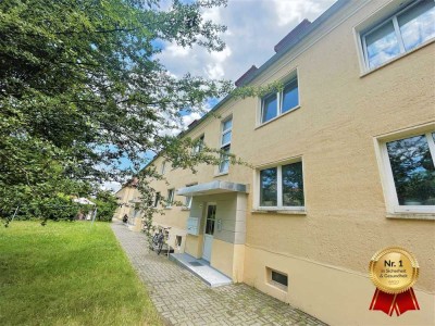 Lichtdurchflutete Wohnung mit neuer Einbauküche im Erdgeschoss