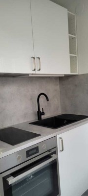 Schönfelder Straße - 1.OG - 2 Zimmer, Einbauküche, sofort verfügbar