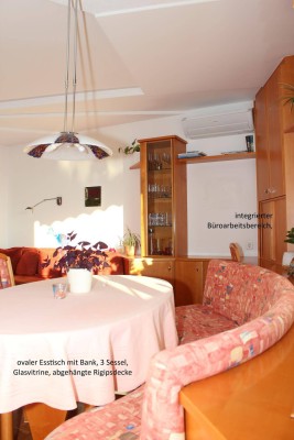 ALL - INCLUSIVE - WOHNTRAUM mit Top-Lage zwischen Stadt und Land; Stilvoll möblierte, klimatisierte 83 m² Wohnung mit Loggia und idealer Raumaufteilung
