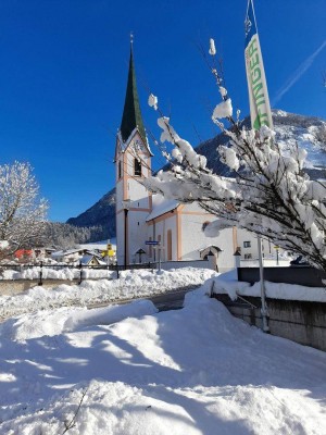 Winter in den Tiroler Alpen - Penthouse im Landhaus Erstbezug