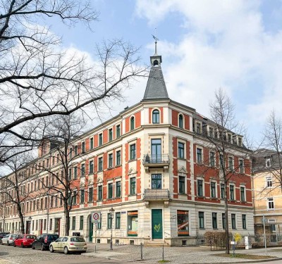 Altbauwohnung mit Balkon am Bonhoefferplatz