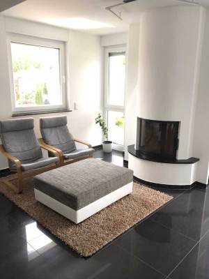 Traumwohnung mit allem,was das Herz begehrt: Dachterrasse,Balkon, Einbauküche, Kamin und Strom inkl.